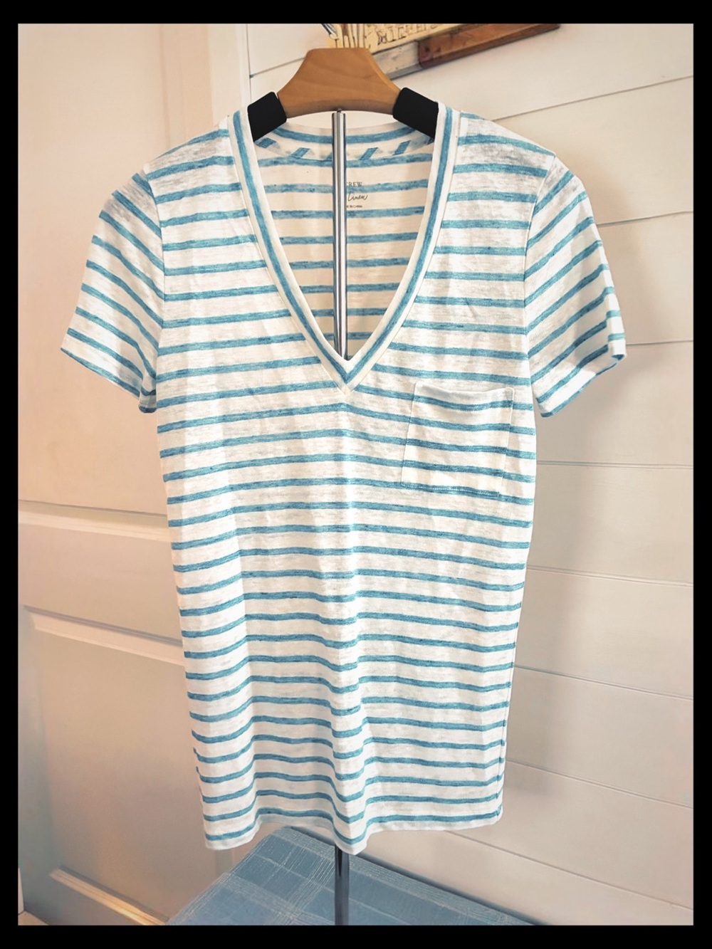 🩷 J. Crew 100% Linen Striped V-Neck Pocket T-Shirt in XS